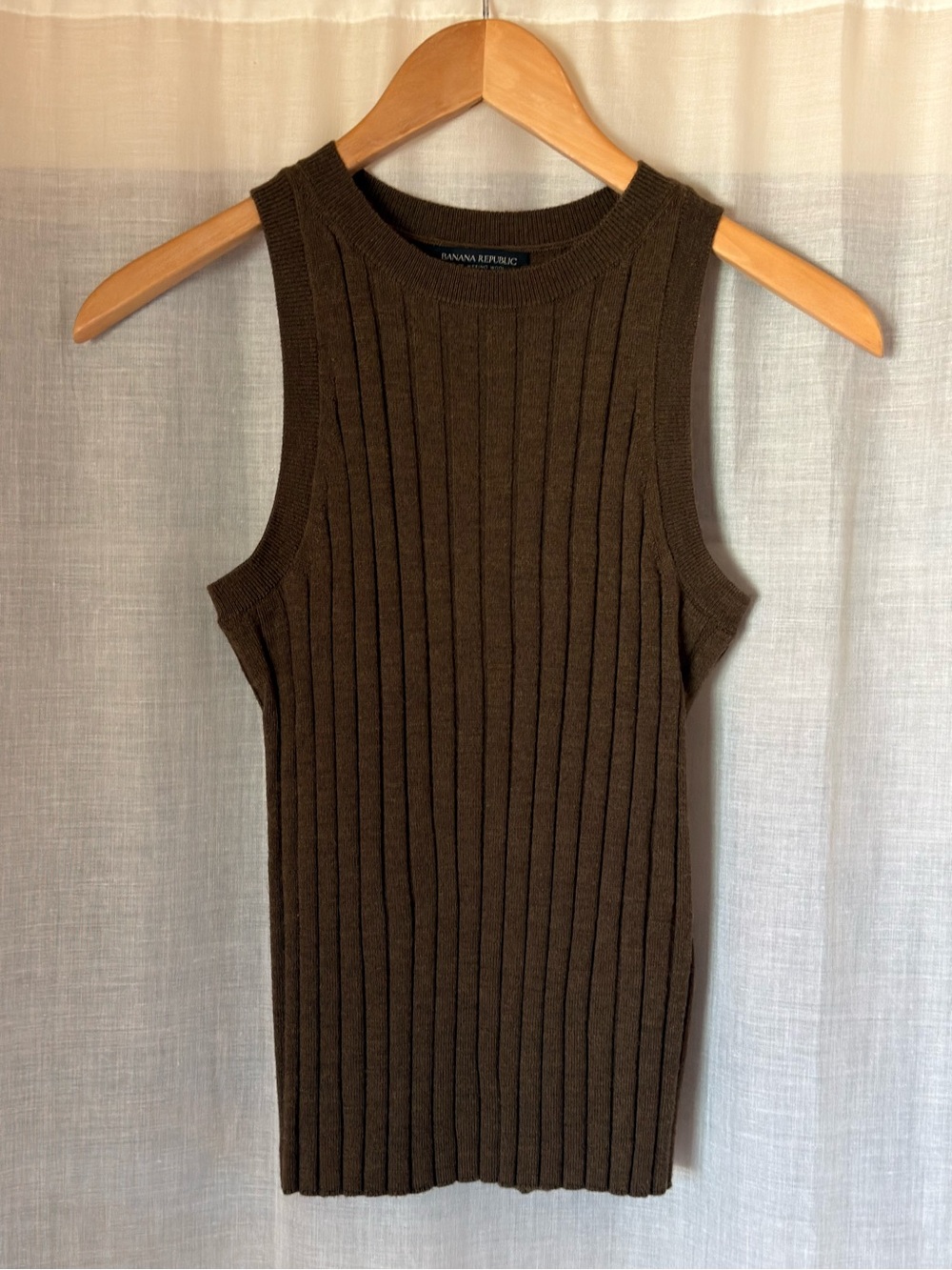 🤎 Banana Republic 100% Merino Wool Ribbed Sweater Tank 🤎
